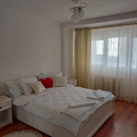 Panorama Mega Apartament Pantelimon Bukarest Kültér fotó
