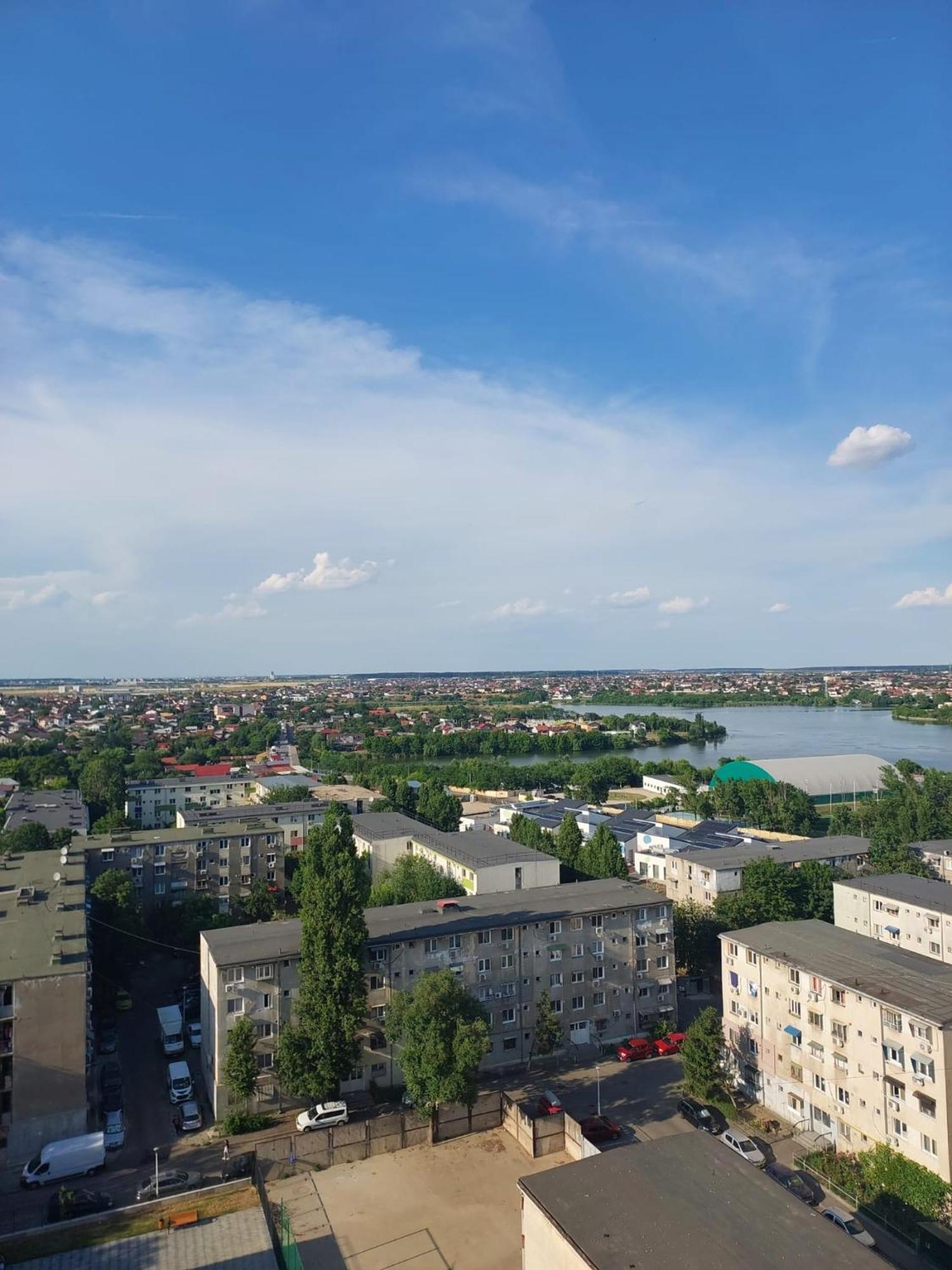 Panorama Mega Apartament Pantelimon Bukarest Kültér fotó