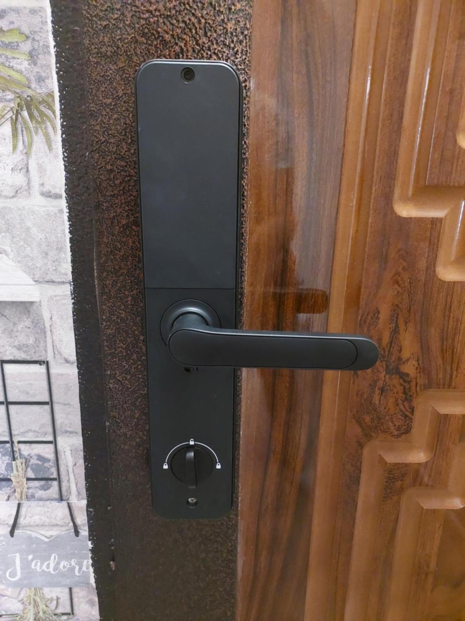 Panorama Mega Apartament Pantelimon Bukarest Kültér fotó
