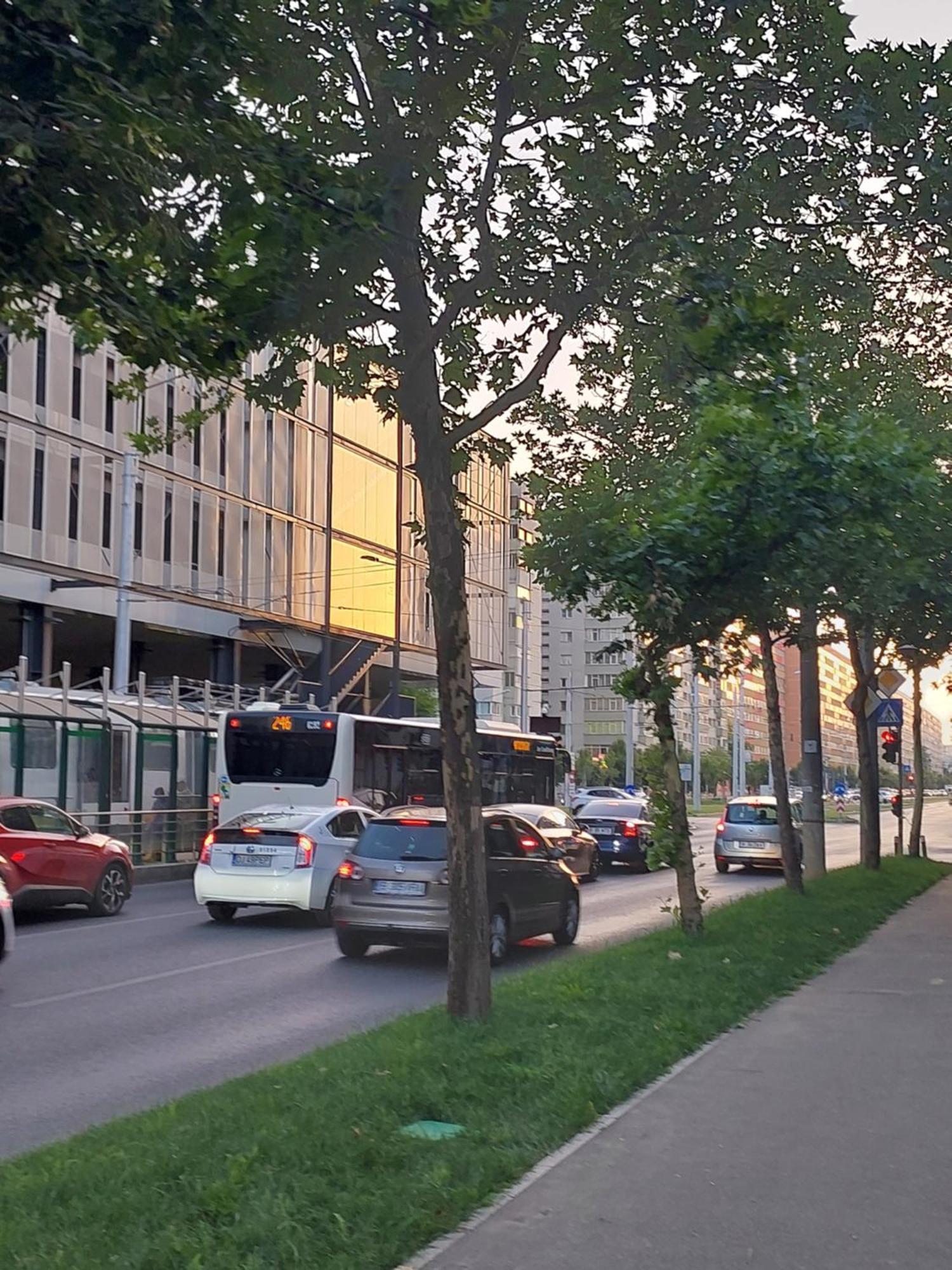 Panorama Mega Apartament Pantelimon Bukarest Kültér fotó